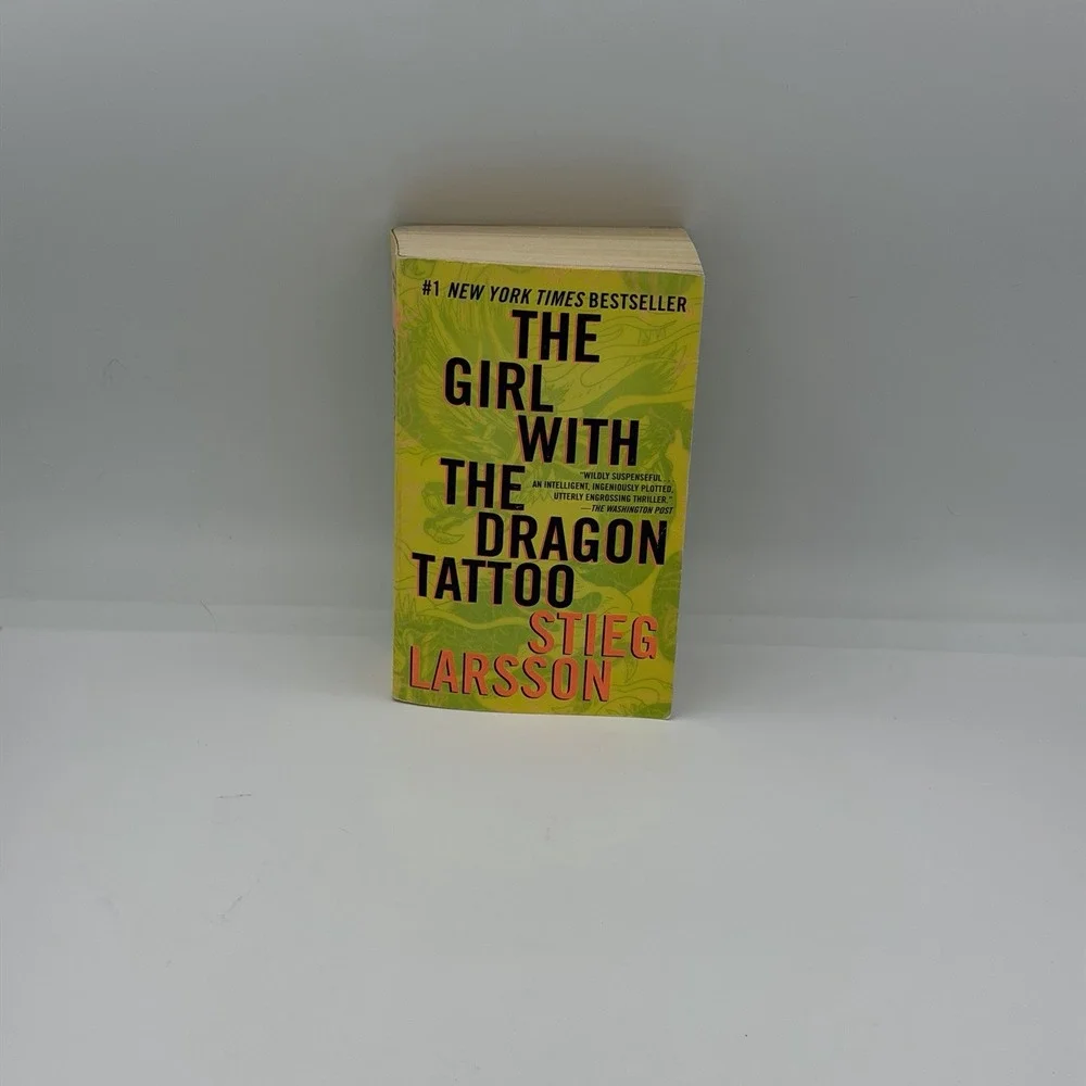 The Girl with the Dragon Tattoo (Millennium) - Mass Market Paperback - GOOD